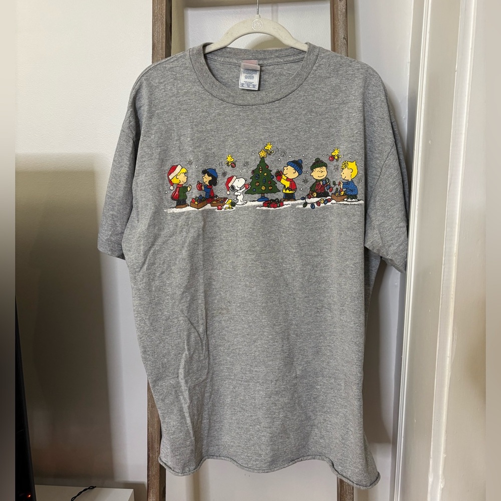 Vintage Peanuts Christmas Graphic Tee